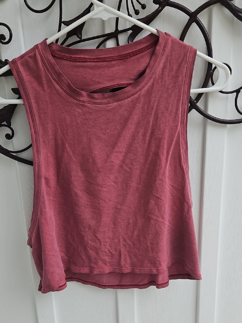 Lululemon Sleeveless Crop Tank Top - Dusty Rose